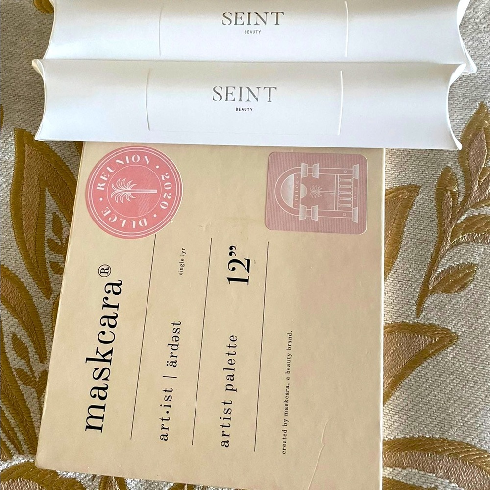 New Seint Brushes( IIID and buff tamponner) + preowned Mascara artist palette.